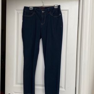 Sonoma Life + Style Slim Cotton Polyester 5 Pocket Blue Jean.  Lightly worn. 8